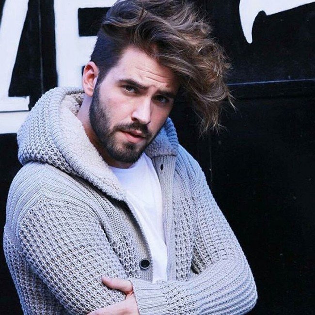 14 Long Hairstyles For Men That Will Make You Look More Handsome