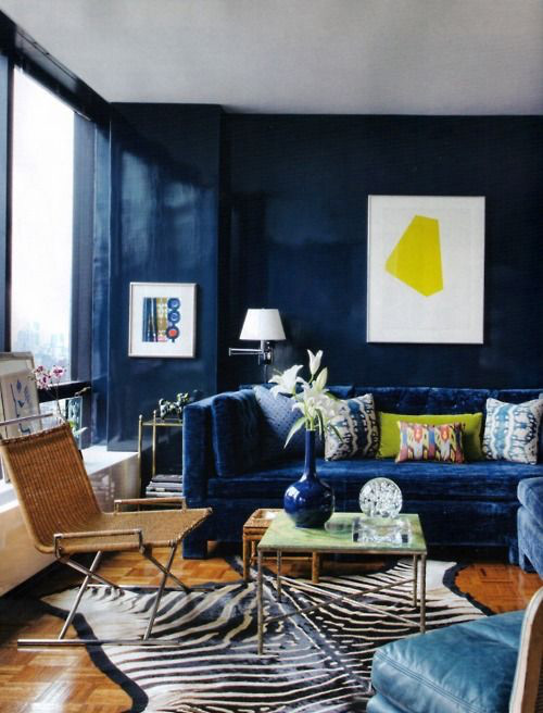 21 Fresh Design To Decorate Living Room With Blue Velvet Sofa