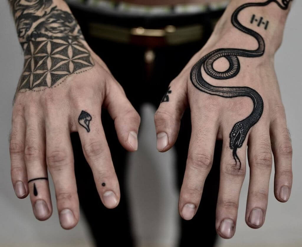Black and White Snake Tattoo Designs - wide 5