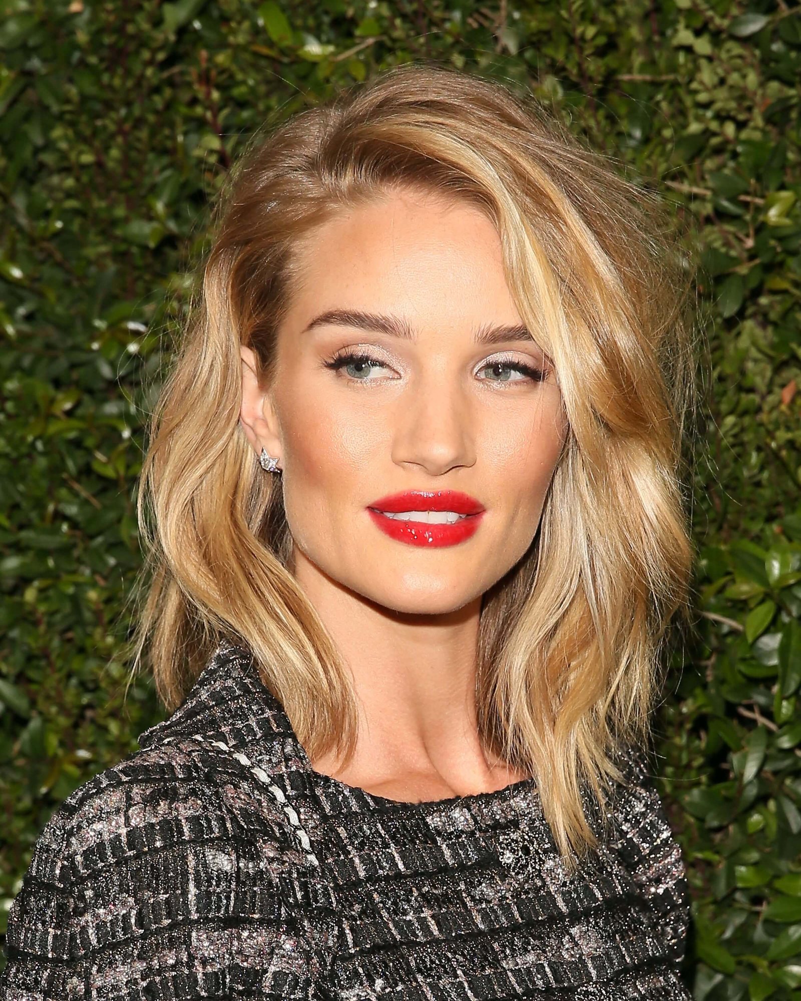 25 Blunt Bob Haircuts - Hairstyles that are Timeless with a Twist!