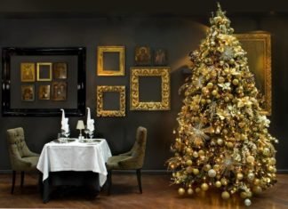 31 Glamorous And Inspiring Gold Christmas Decor Ideas