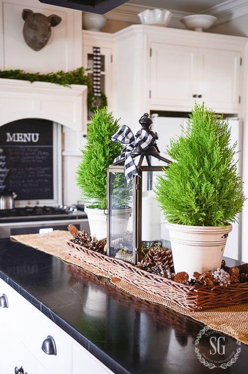 15 Festive Christmas Kitchen Decor Ideas For The Holidays