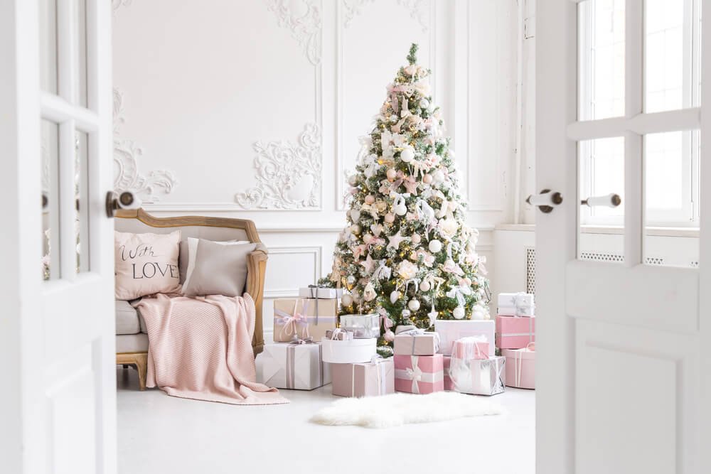 Check Out Top 26 Most Wonderful Modern Christmas Decor Ideas