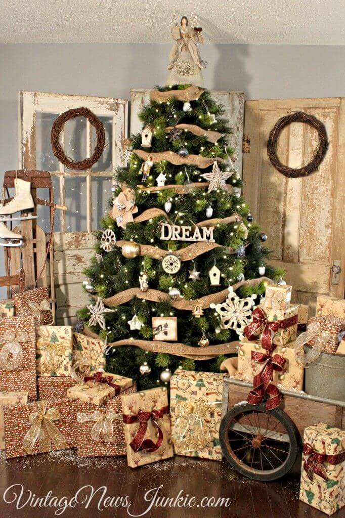 21 Vintage Christmas Tree Ideas For This Holiday Season Rustic Vintage Christmas Tree Decor
