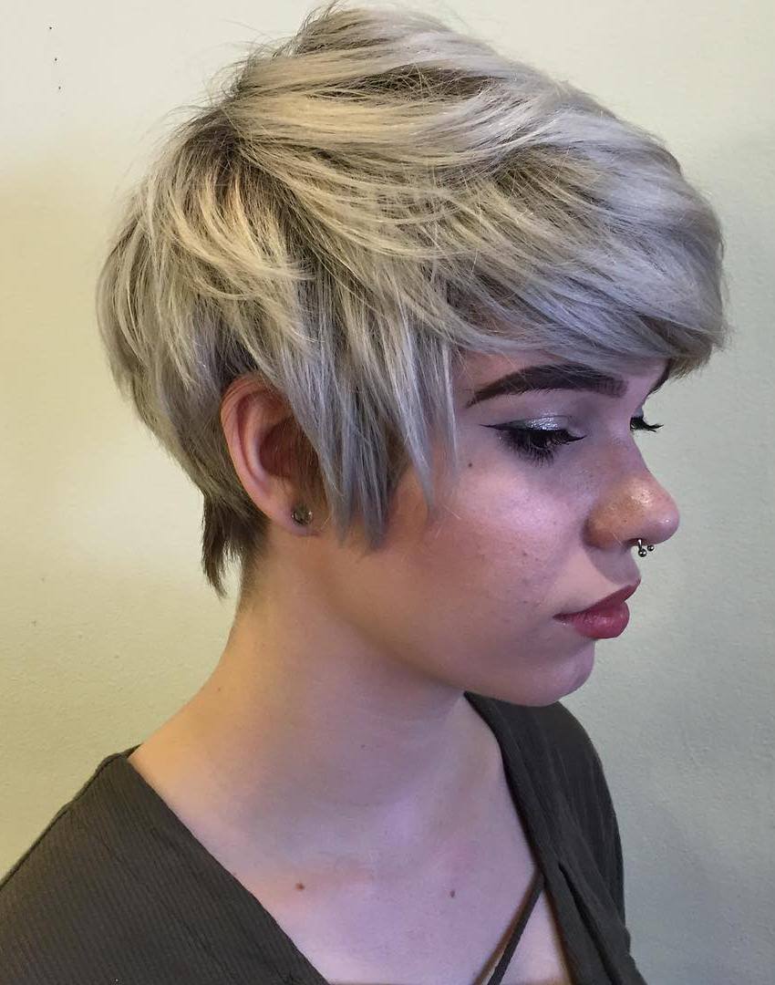 20 Exclusive Wedge Haircuts to Get the Desired Look