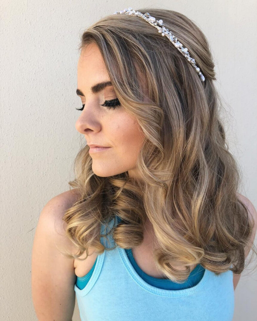 Ultimate Hair Styles for Prom: 10 Looks To Try Out