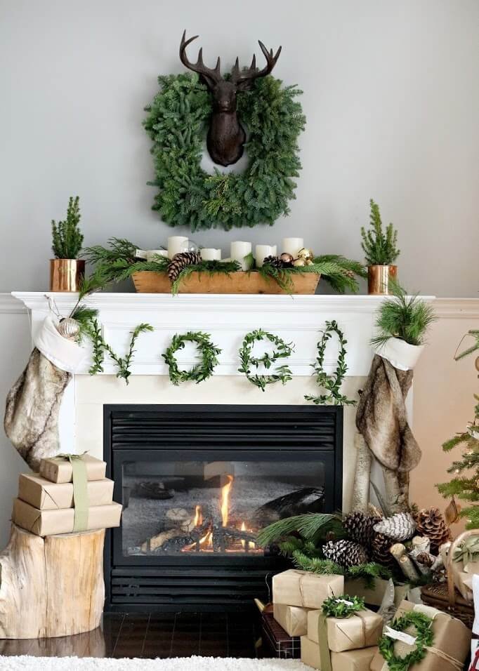 Check Out These 25 Stunning Christmas Candles Decoration Ideas