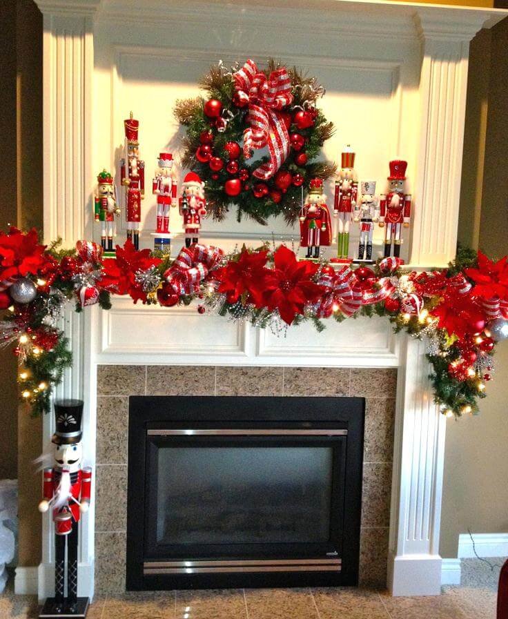 35 Christmas Fireplace Mantel Decoration Ideas That You'll Love