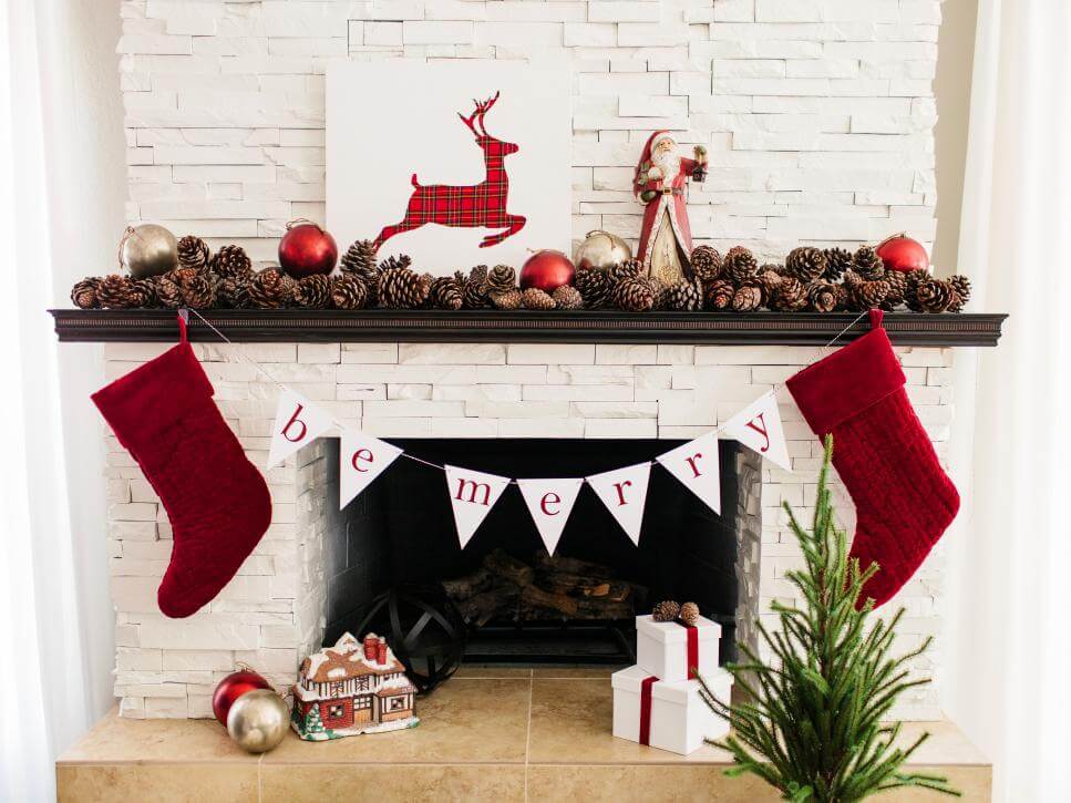 35 Christmas Fireplace Mantel Decoration Ideas That You Ll Love