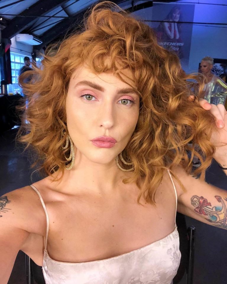 20 Professional Curly Hairstyles for all the Working Women
