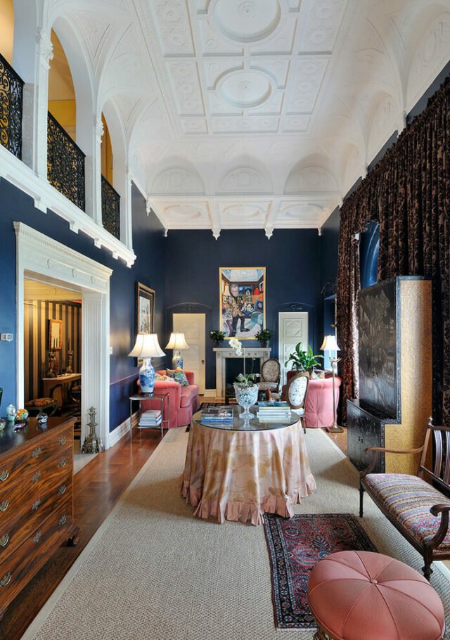 25 Dark Living Room Design Ideas For An Effortlessly Dramatic Look