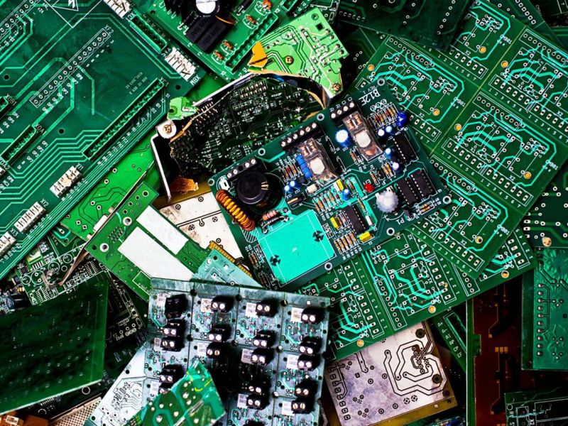 Correct Way to Recycle Electronic Waste2