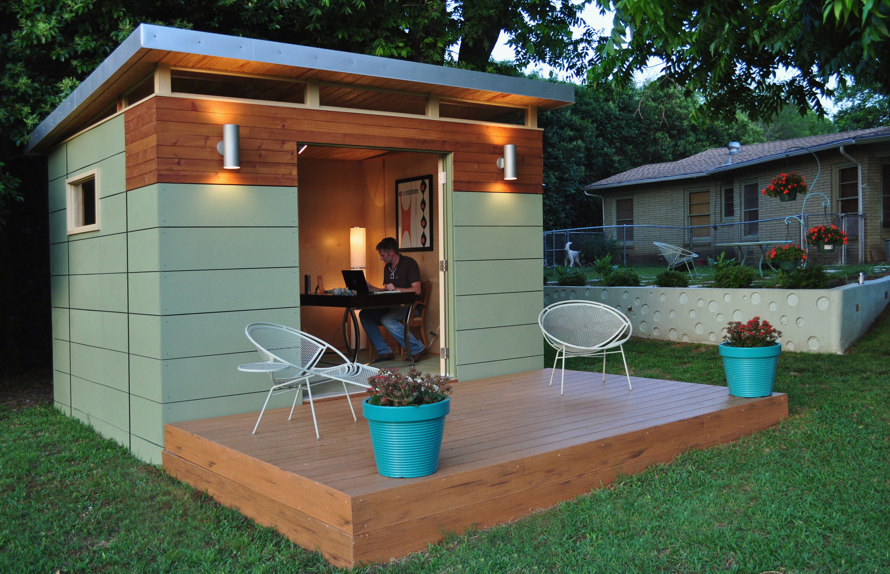 Turn Your Shed Into A Home Office2